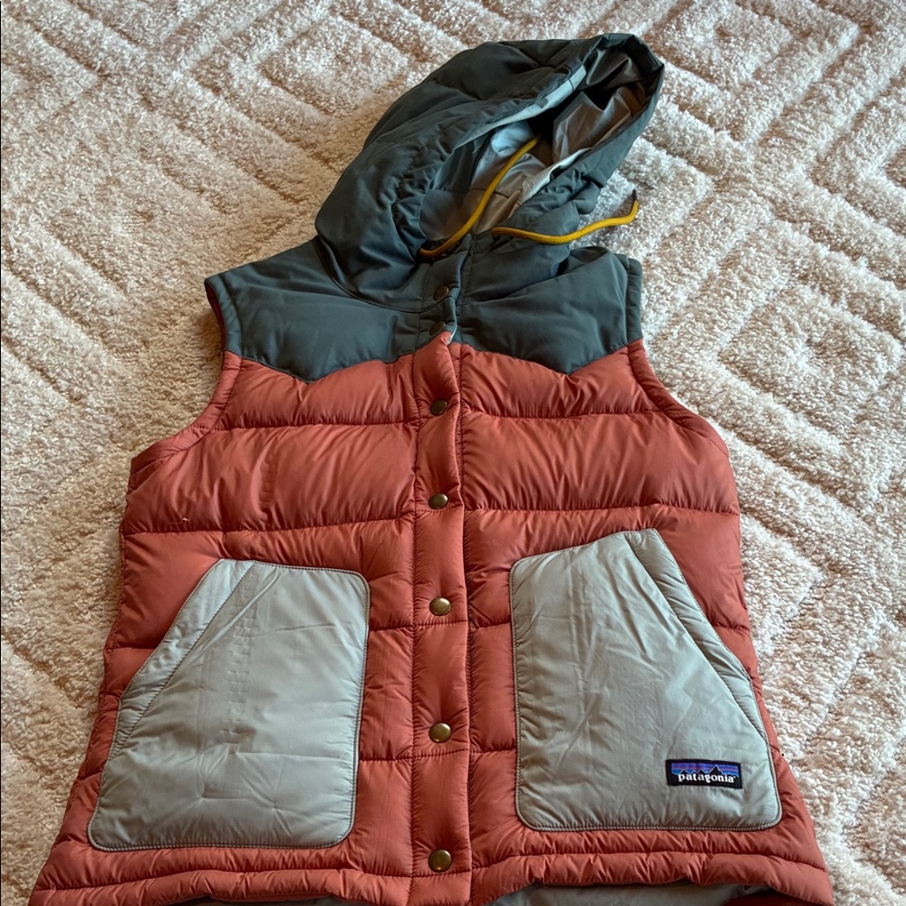 Women’s Bivy Hooded Vest